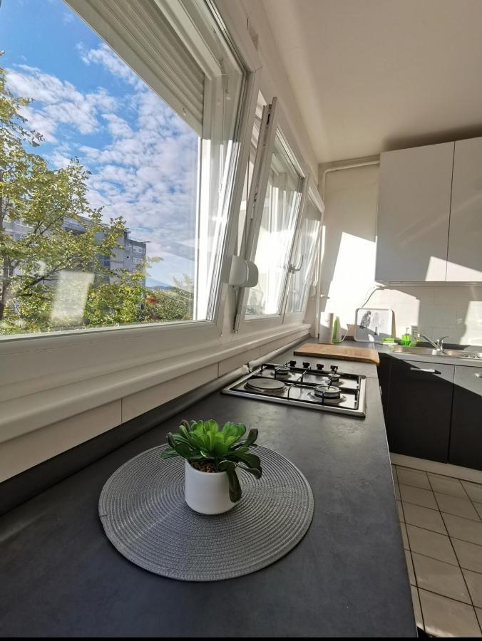 Relax Central Apartment Загреб Екстер'єр фото